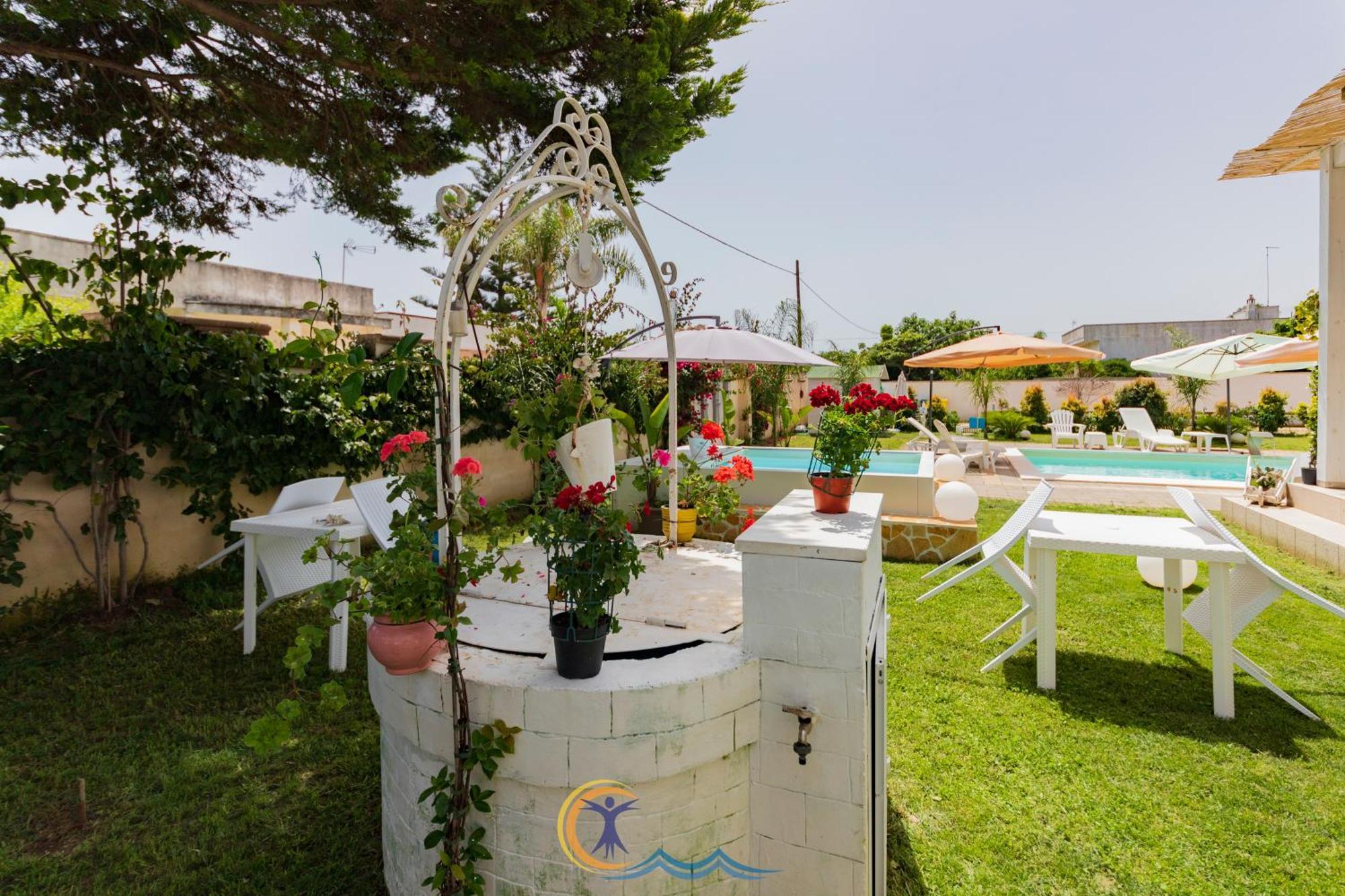 Villa Leonardo San Foca - Room, Pool & Restaurant Eksteriør billede
