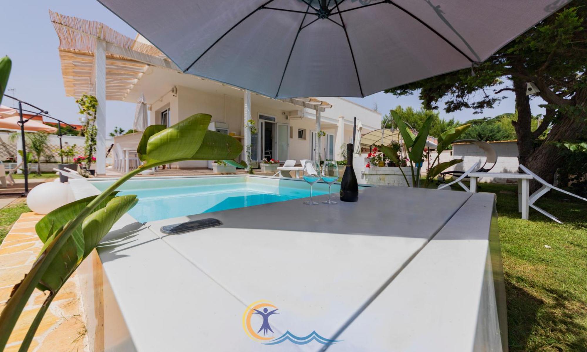 Villa Leonardo San Foca - Room, Pool & Restaurant Eksteriør billede