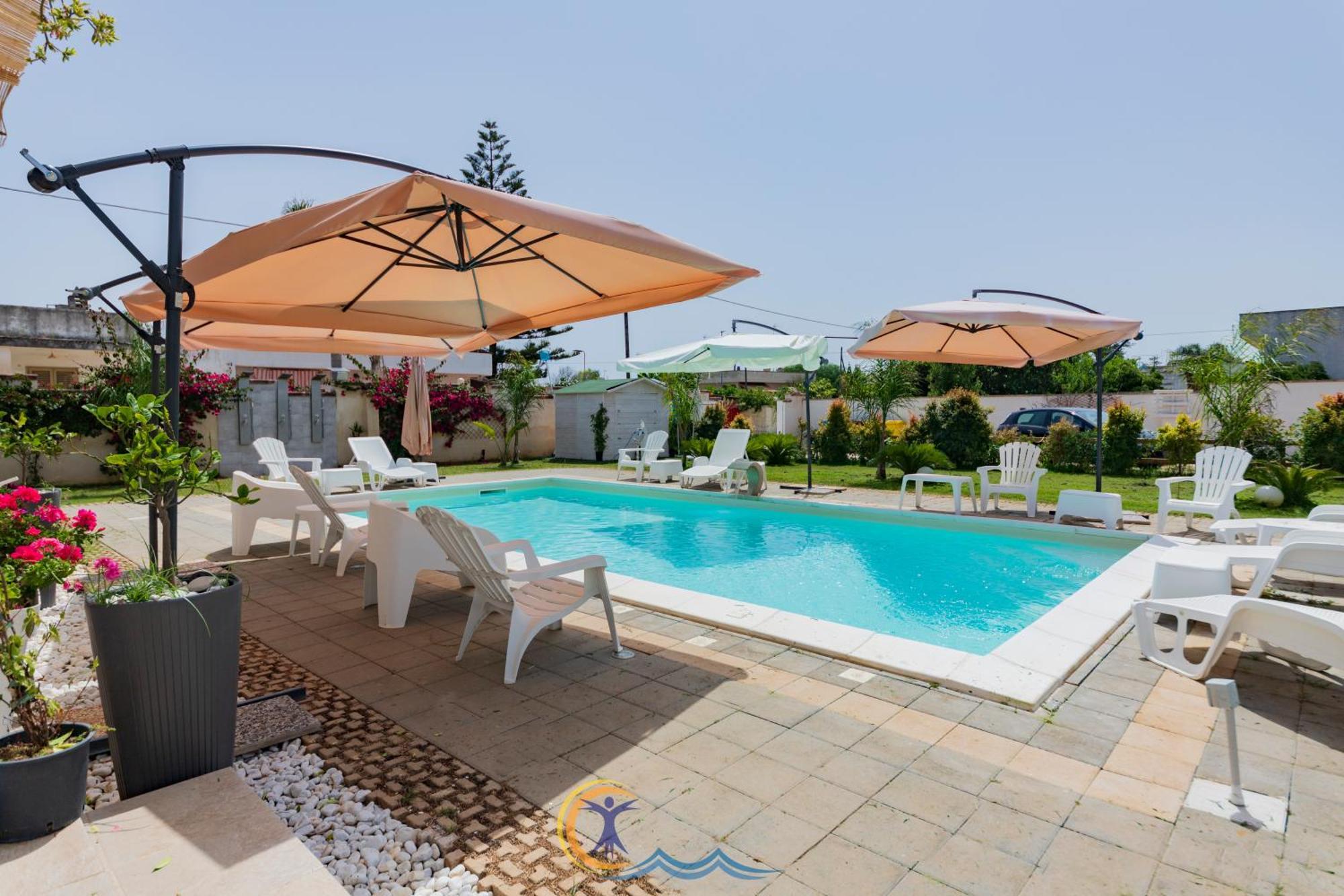 Villa Leonardo San Foca - Room, Pool & Restaurant Eksteriør billede