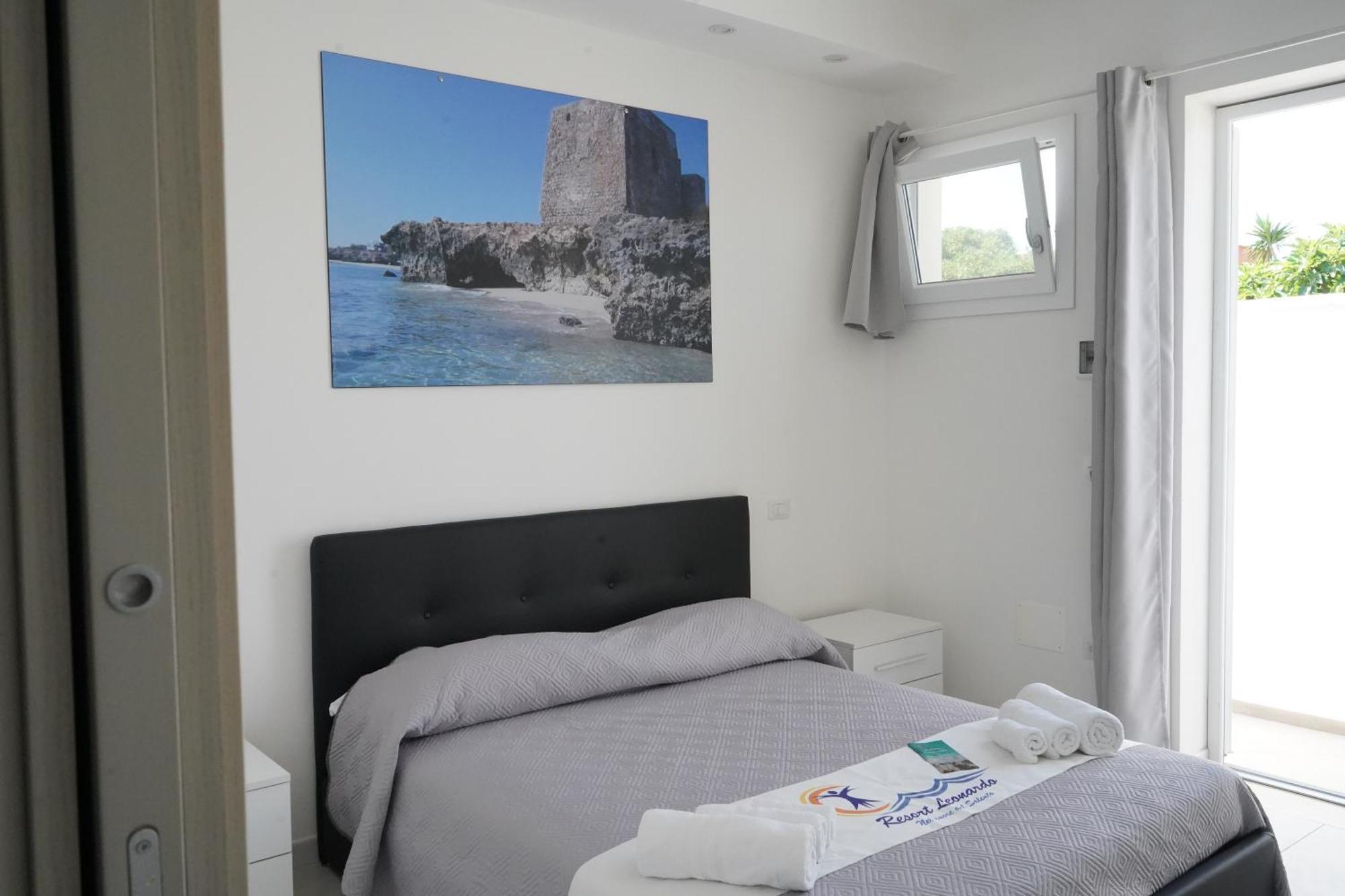 Villa Leonardo San Foca - Room, Pool & Restaurant Eksteriør billede