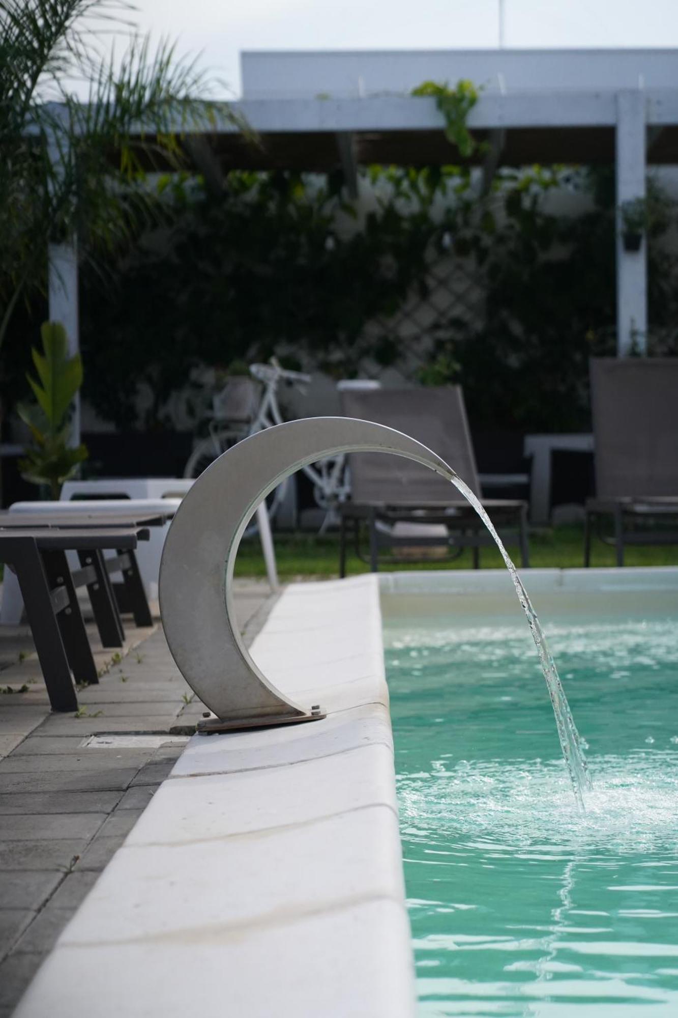 Villa Leonardo San Foca - Room, Pool & Restaurant Eksteriør billede